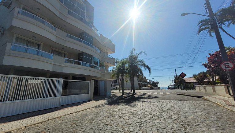 B119 - Apto para 06 pessoas perto do mar em Bombas