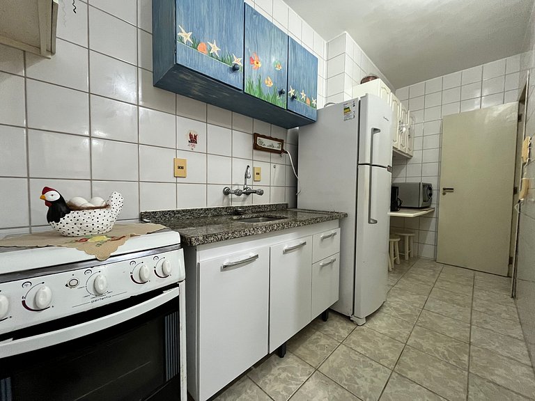 B124-Apto econômico de 1 quarto prédio sob Avenida