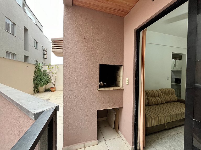 B124-Apto econômico de 1 quarto prédio sob Avenida