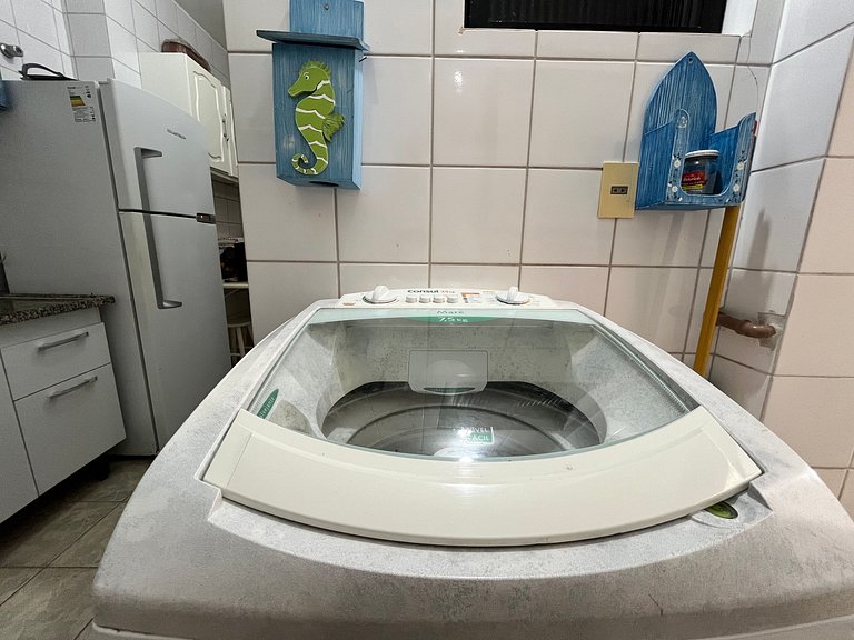 B124-Apto econômico de 1 quarto prédio sob Avenida