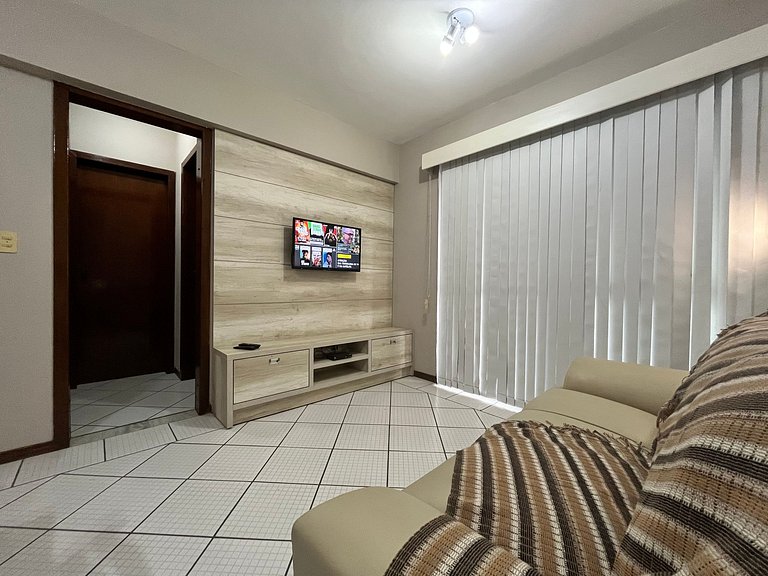 B070 - Apto 2 quartos para 6 pessoas em Bombinhas