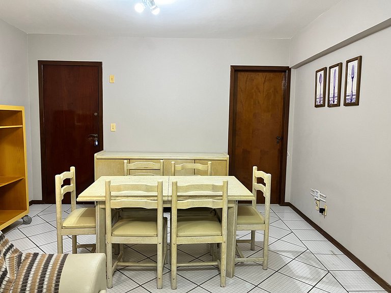 B070 - Apto 2 quartos para 6 pessoas em Bombinhas