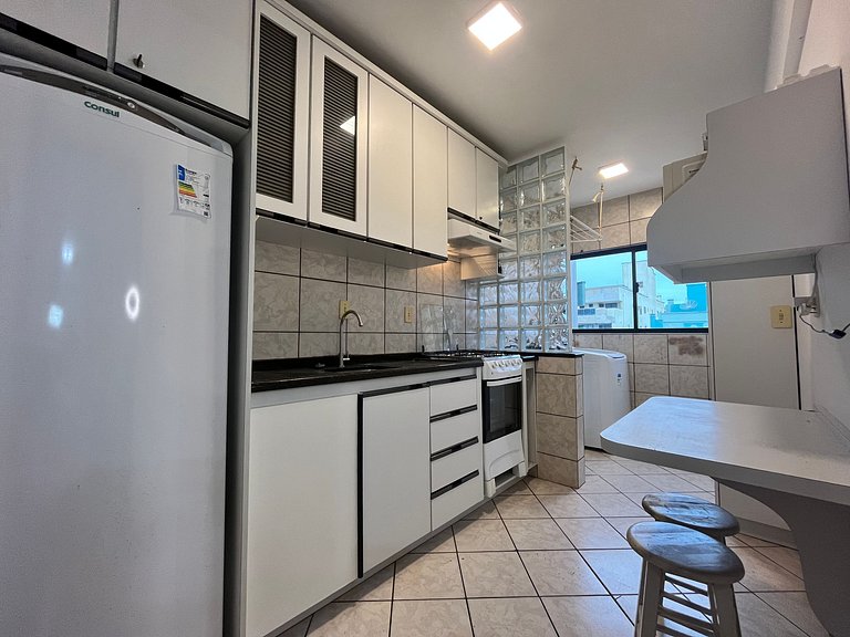 B070 - Apto 2 quartos para 6 pessoas em Bombinhas