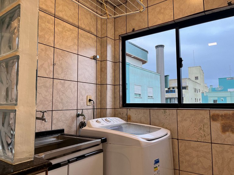 B070 - Apto 2 quartos para 6 pessoas em Bombinhas