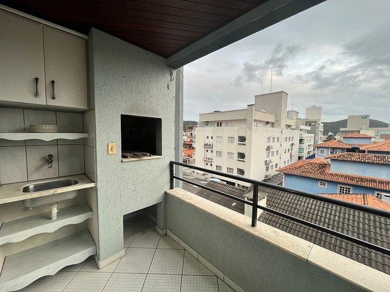 B070 - Apto 2 quartos para 6 pessoas em Bombinhas