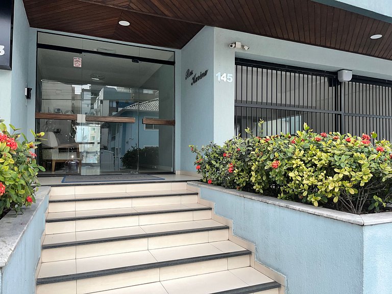 B070 - Apto 2 quartos para 6 pessoas em Bombinhas