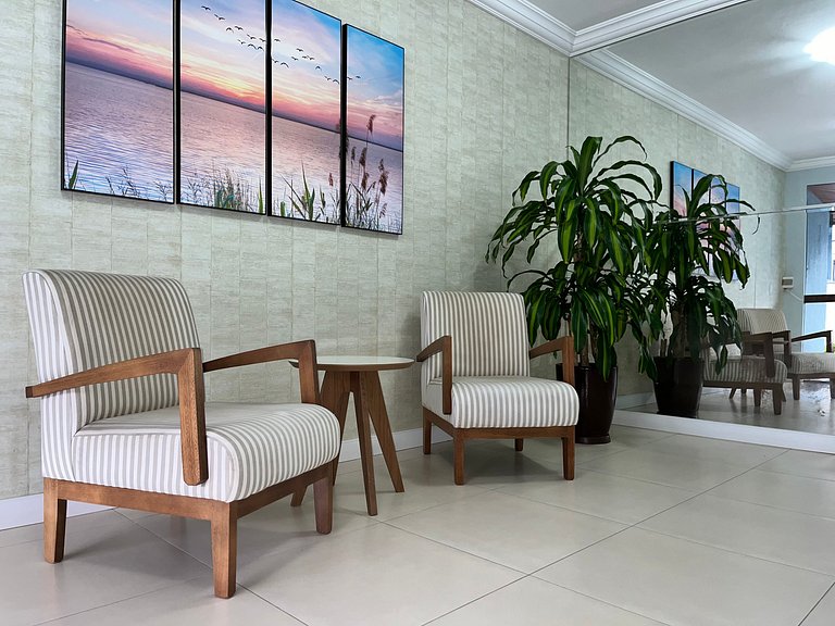 B070 - Apto 2 quartos para 6 pessoas em Bombinhas