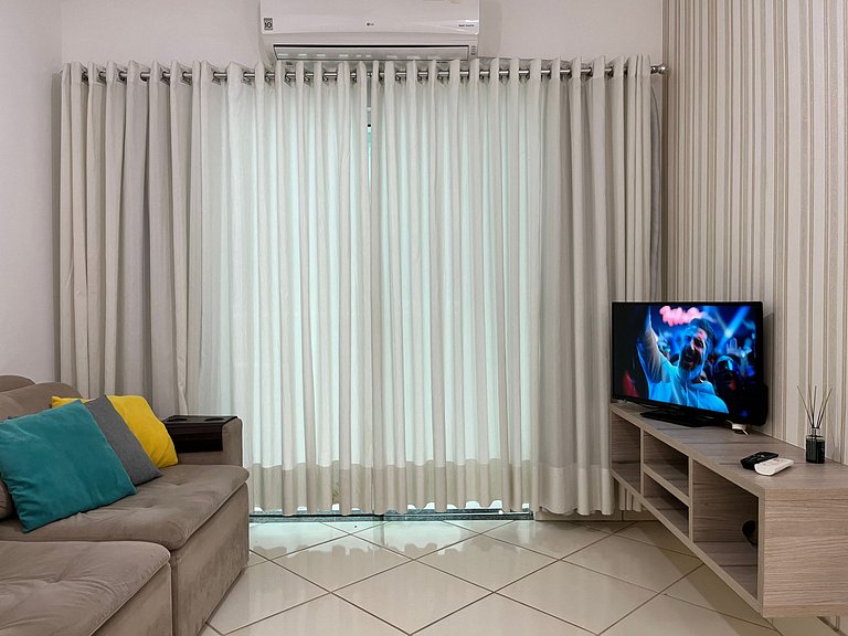 B163 - Apartamento em Bombas para até 5 pessoas