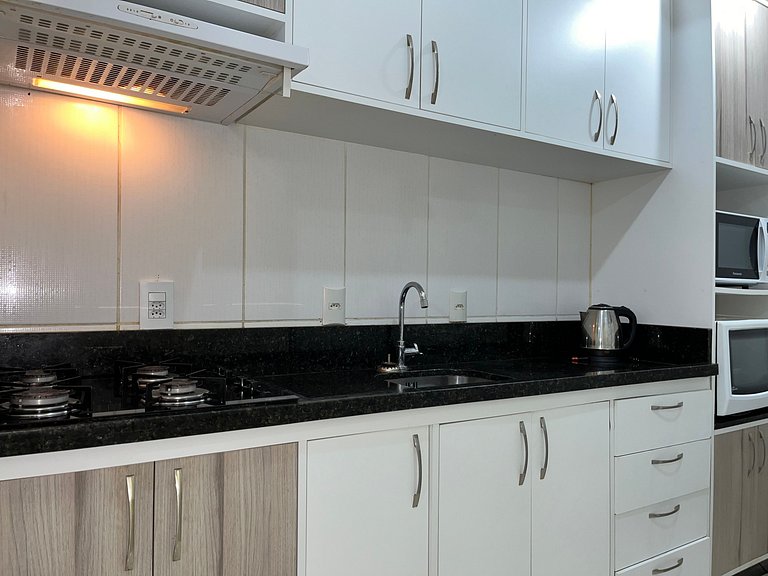 B163 - Apartamento em Bombas para até 5 pessoas