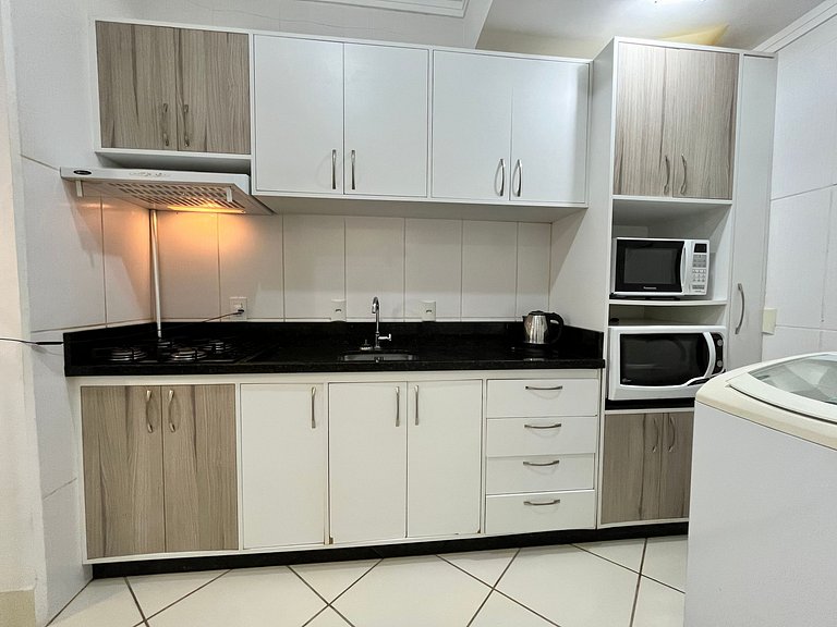 B163 - Apartamento em Bombas para até 5 pessoas
