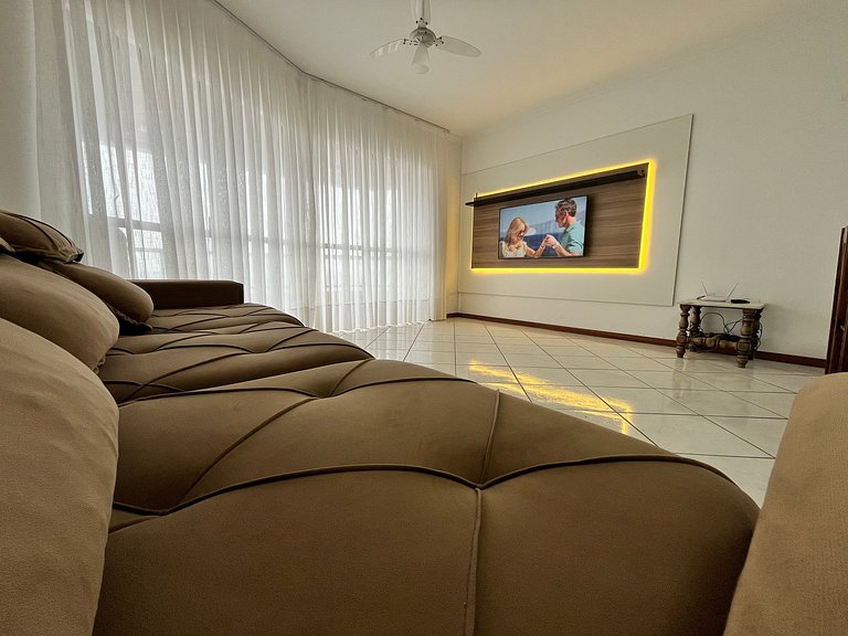 Cobertura 3 quartos para 8 pessoas, pertinho da praia !