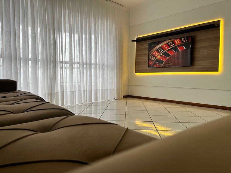 Cobertura 3 quartos para 8 pessoas, pertinho da praia !