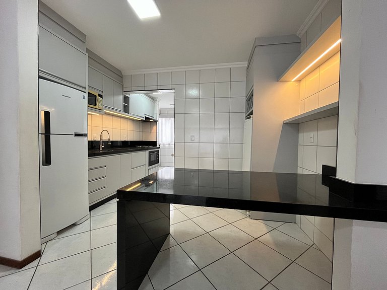 Cobertura 3 quartos para 8 pessoas, pertinho da praia !