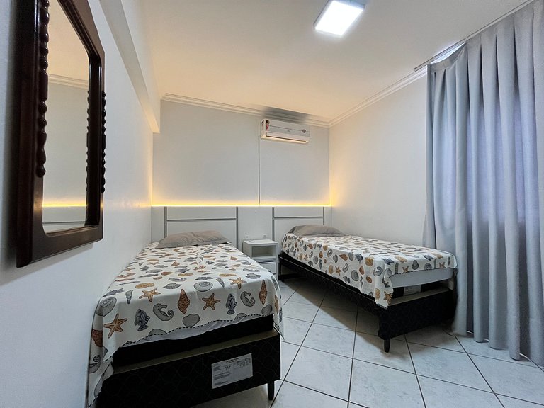 Cobertura 3 quartos para 8 pessoas, pertinho da praia !