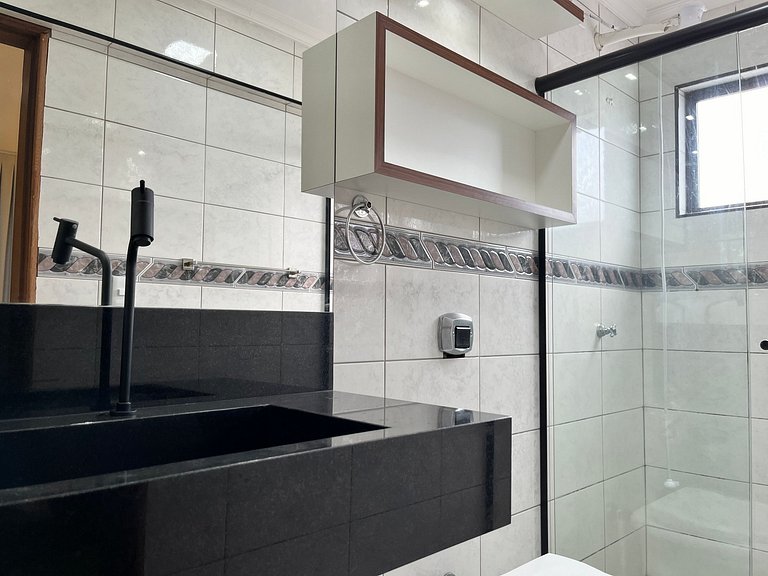 Cobertura 3 quartos para 8 pessoas, pertinho da praia !