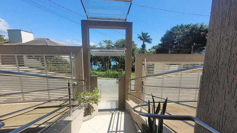 B164 - Apto na praia da Lagoinha para Alugar