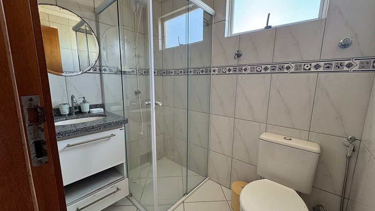 B935 - Apto 3 quartos para 07 pessoas em Bombinhas