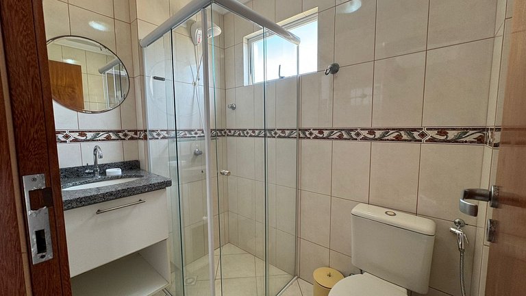 B935 - Apto 3 quartos para 07 pessoas em Bombinhas