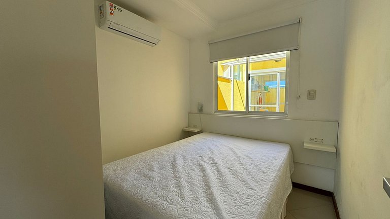 B935 - Apto 3 quartos para 07 pessoas em Bombinhas