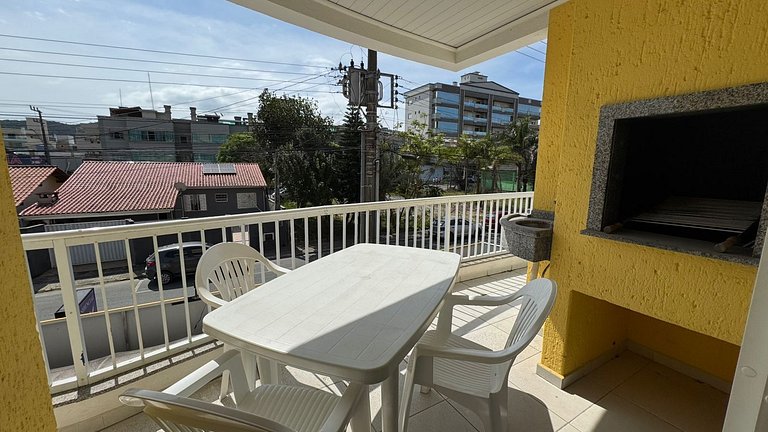 B935 - Apto 3 quartos para 07 pessoas em Bombinhas