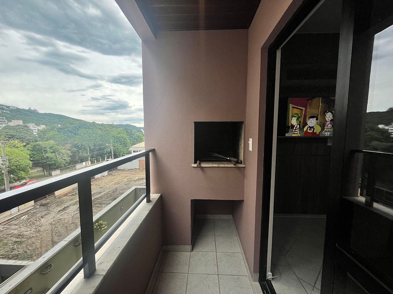 B078 - Apto sobre a Avenida de Bombas perto do mar