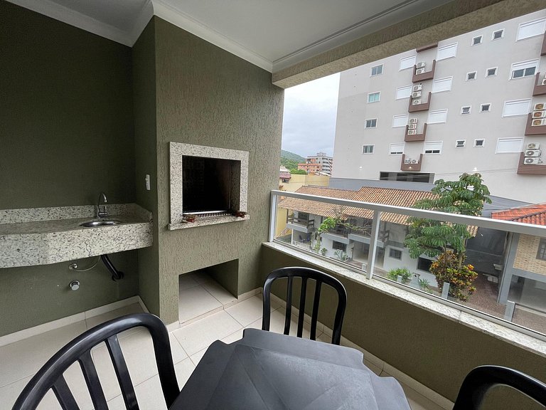 B117 - Aluguel 03 dormitórios a 200 metros do mar