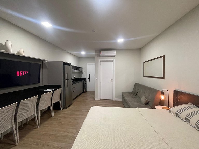 B256 - Apto para 04 pessoas com piscina vista mar