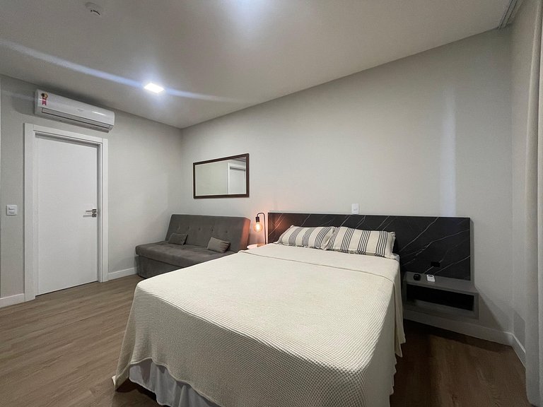 B256 - Apto para 04 pessoas com piscina vista mar