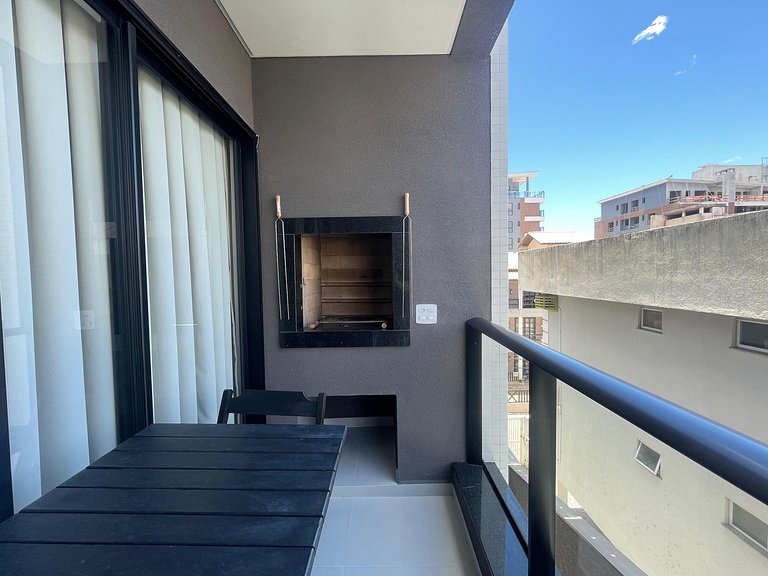 B256 - Apto para 04 pessoas com piscina vista mar