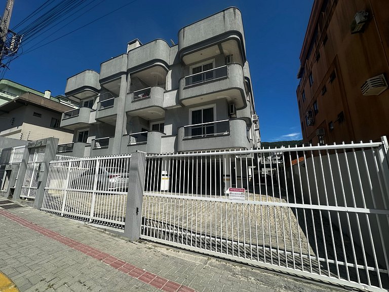 Depto 1 habitacion econômico en Bombinhas cerca de la playa!