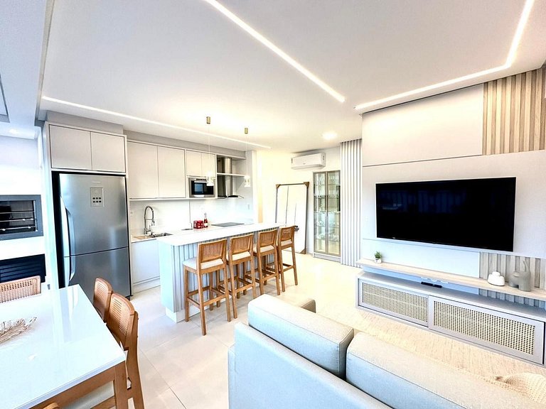 B258 - Apto de luxo com vista mar em Bombinhas