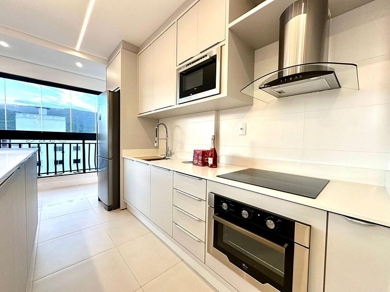 B258 - Apto de luxo com vista mar em Bombinhas