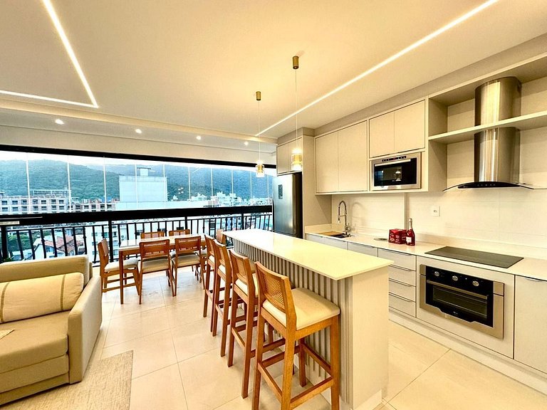 B258 - Apto de luxo com vista mar em Bombinhas