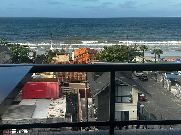 Cobertura 3 quartos para 8 pessoas, pertinho da praia !