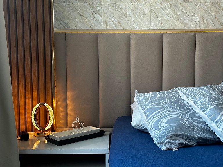 B254- Apto 3 quartos com 2 vagas de garagem Bombas