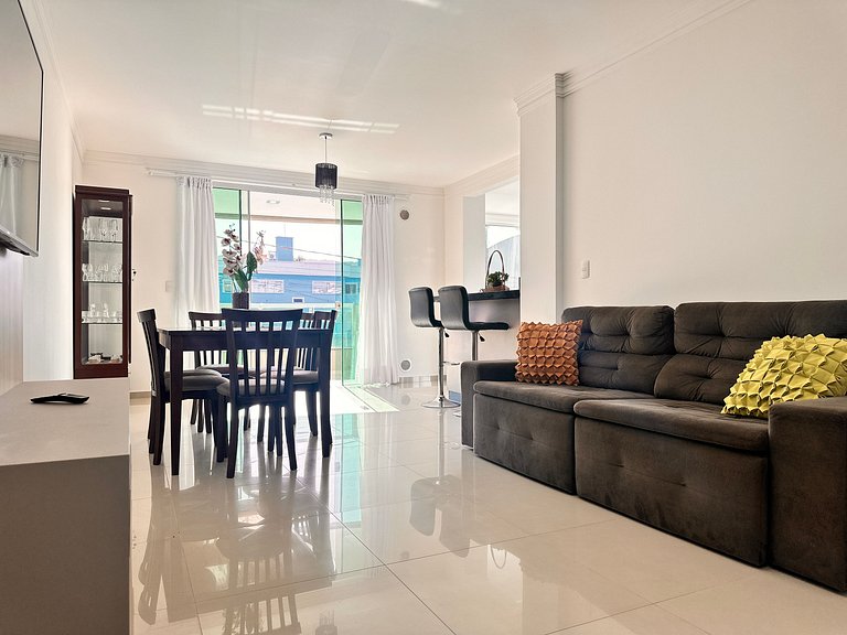 B122 - Apartamento para aluguel próximo à praia