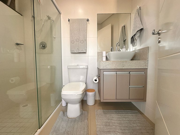 B122 - Apto para alugar perto da praia de Bombas