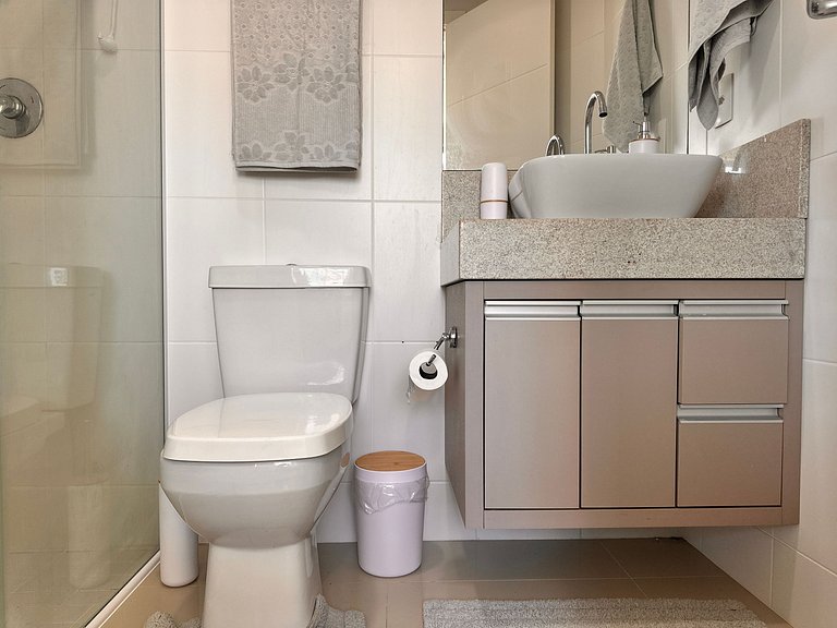 B122 - Apartamento para aluguel próximo à praia