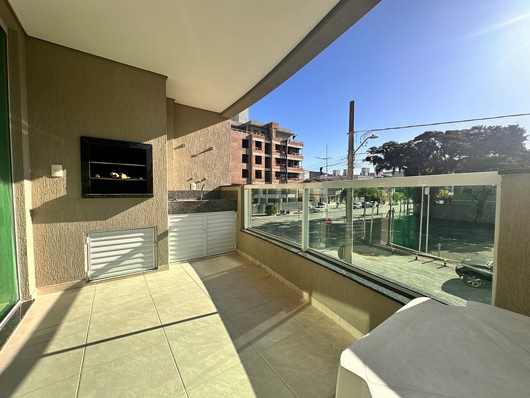 B122 - Apartamento para aluguel próximo à praia