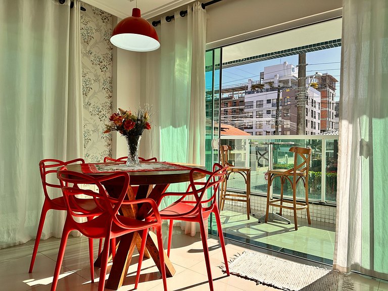 B100 - Apartamento para aluguel próximo à praia para até 8 p