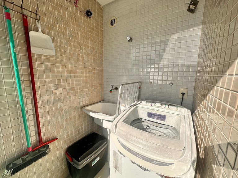 B100 - Apartamento para aluguel próximo à praia para até 8 p