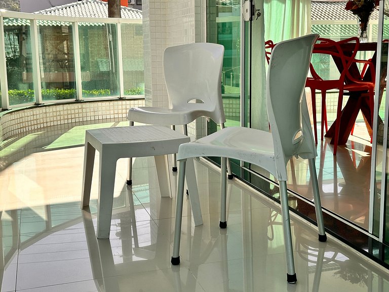 B100 - Apartamento para aluguel próximo à praia para até 8 p