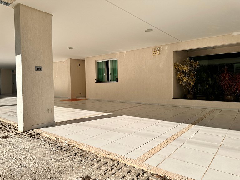 B100 - Apartamento para aluguel próximo à praia para até 8 p