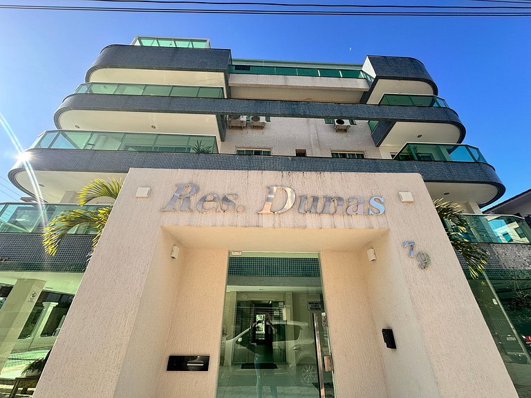B100 - Apartamento para aluguel próximo à praia para até 8 p