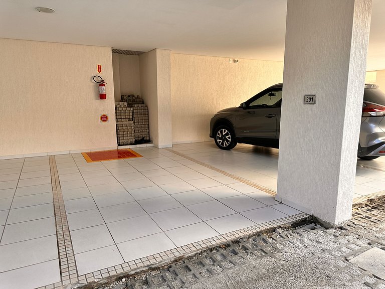 B100 - Apartamento para aluguel próximo à praia para até 8 p
