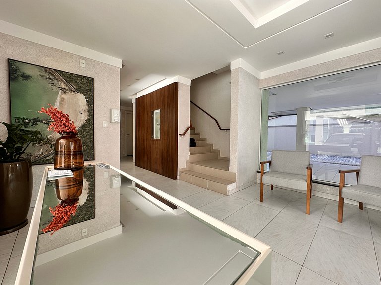 B100 - Apartamento para aluguel próximo à praia para até 8 p