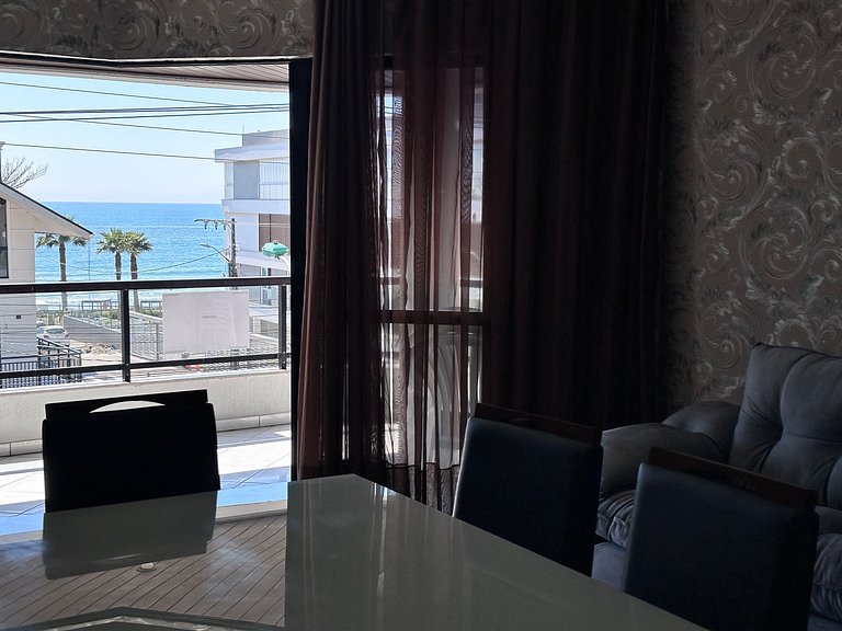 B483 - Apto 3 quartos perto do mar em Bombinhas