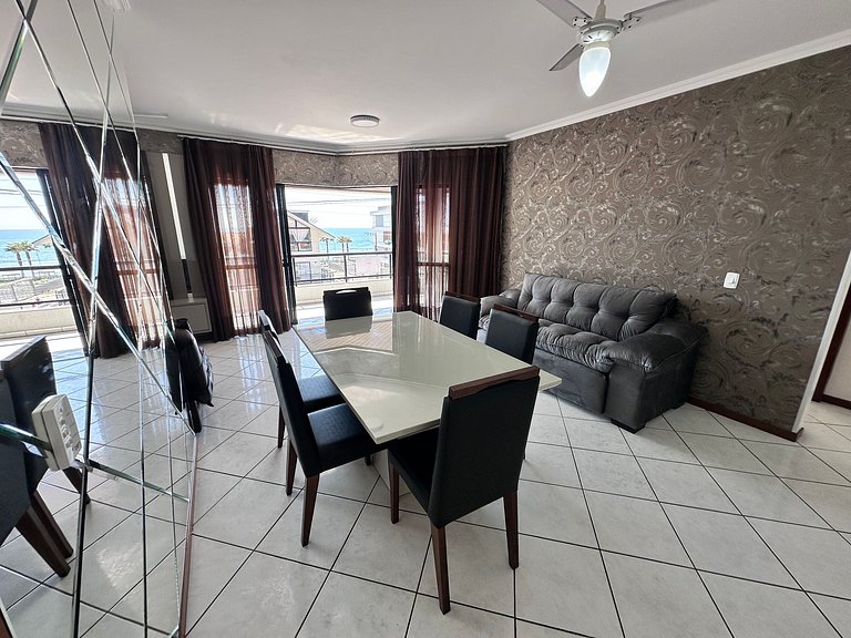 B483 - Apto 3 quartos perto do mar em Bombinhas