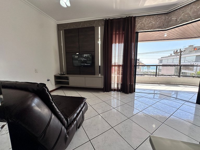 B483 - Apto 3 quartos perto do mar em Bombinhas