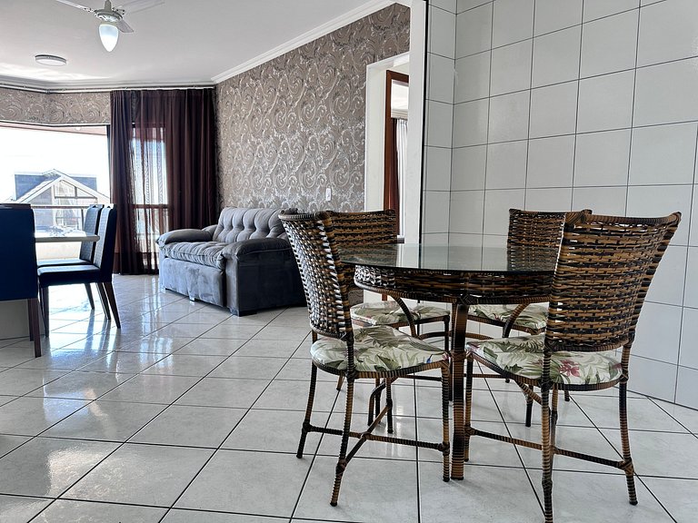 B483 - Apto 3 quartos perto do mar em Bombinhas